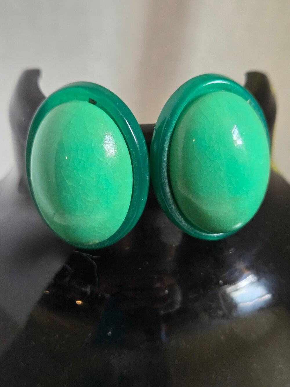 Vintage Style Green Oval Cabochon Clip-On Statement Earrings #EA7